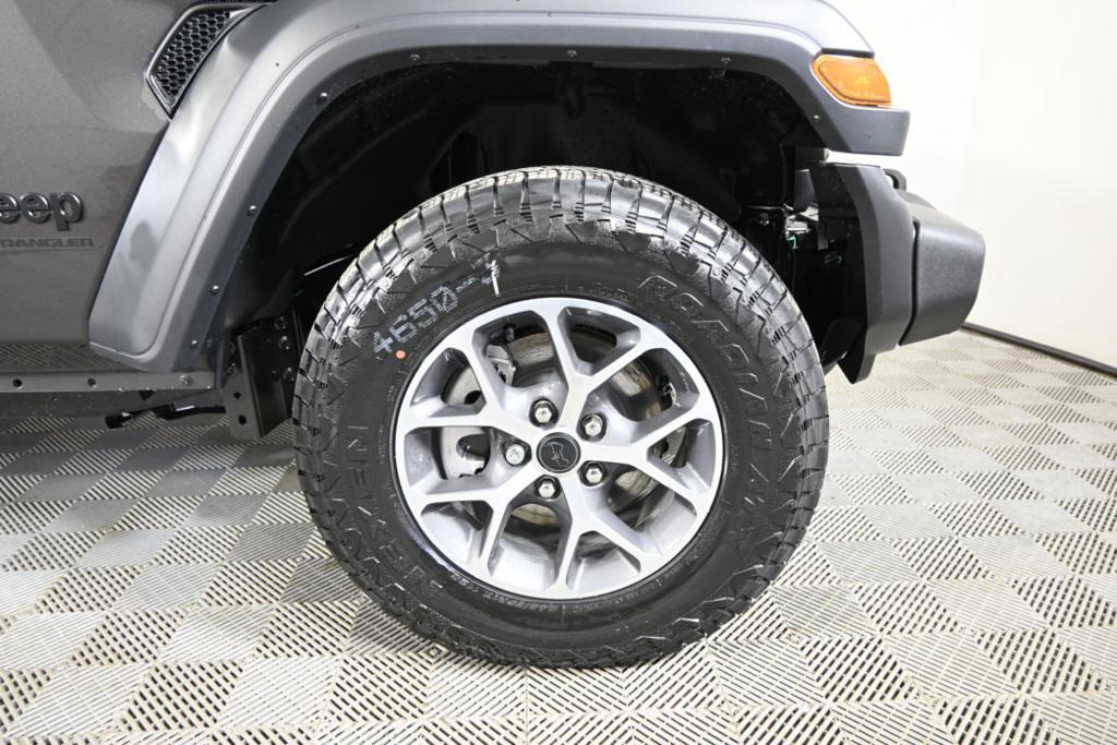 new 2025 Jeep Wrangler car, priced at $44,399