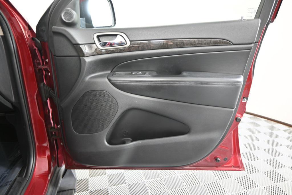 used 2012 Jeep Grand Cherokee car, priced at $8,190