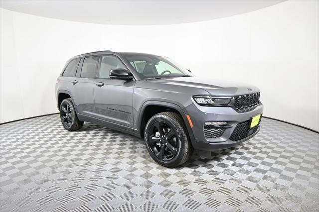 new 2025 Jeep Grand Cherokee car, priced at $50,499