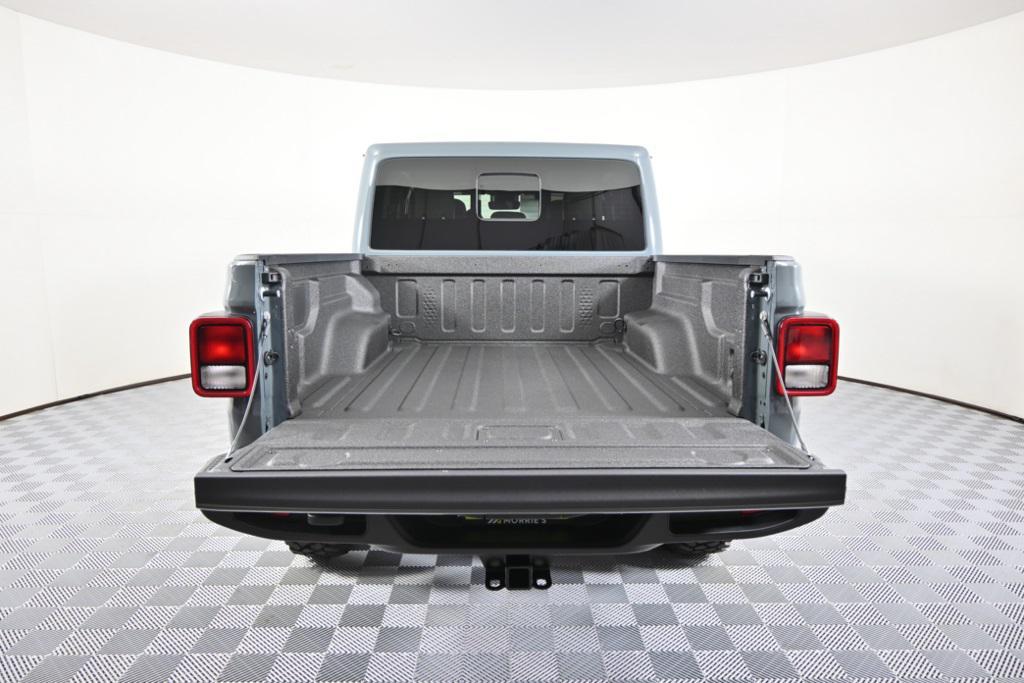 new 2025 Jeep Gladiator car, priced at $46,399