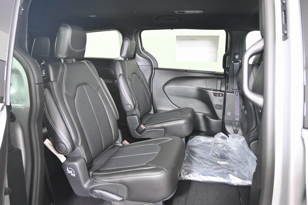 new 2026 Chrysler Pacifica car, priced at $42,799