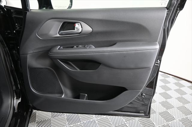 new 2025 Chrysler Pacifica car, priced at $42,999