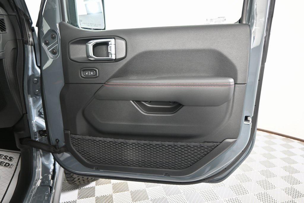 new 2026 Jeep Wrangler car, priced at $65,299