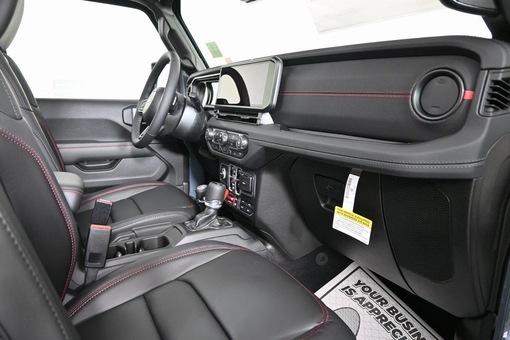 new 2026 Jeep Wrangler car, priced at $65,299