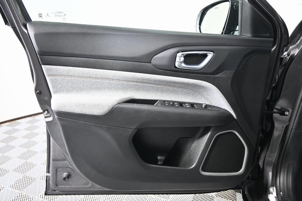 used 2022 Jeep Compass car, priced at $20,999