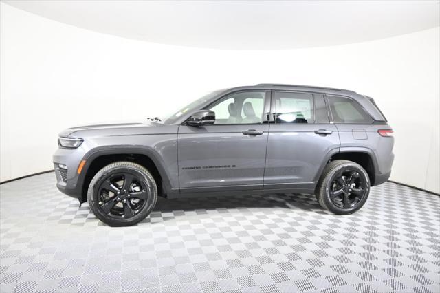 new 2025 Jeep Grand Cherokee car, priced at $51,199