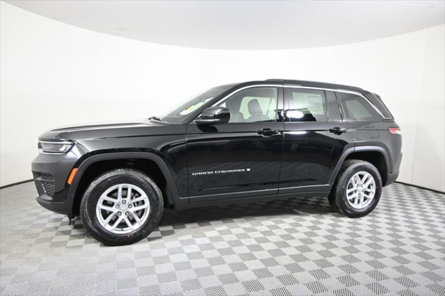 new 2025 Jeep Grand Cherokee car, priced at $37,999