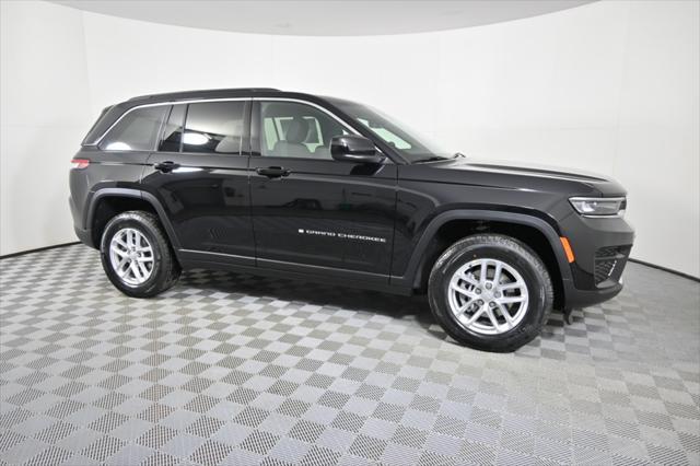 new 2025 Jeep Grand Cherokee car, priced at $37,999