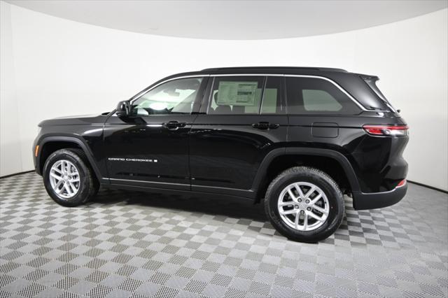 new 2025 Jeep Grand Cherokee car, priced at $37,999