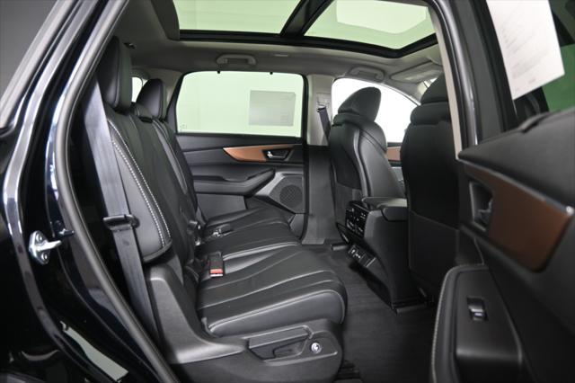 used 2022 Acura MDX car, priced at $39,799