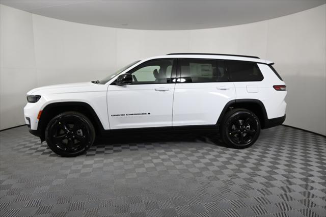 new 2025 Jeep Grand Cherokee L car, priced at $47,999