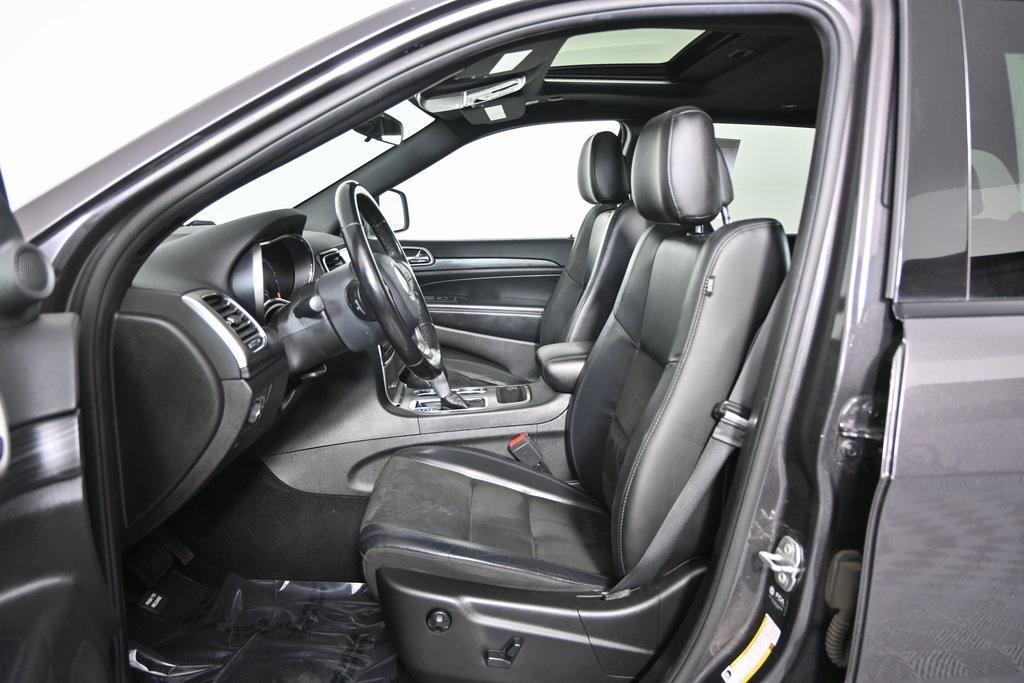 used 2021 Jeep Grand Cherokee car, priced at $19,195