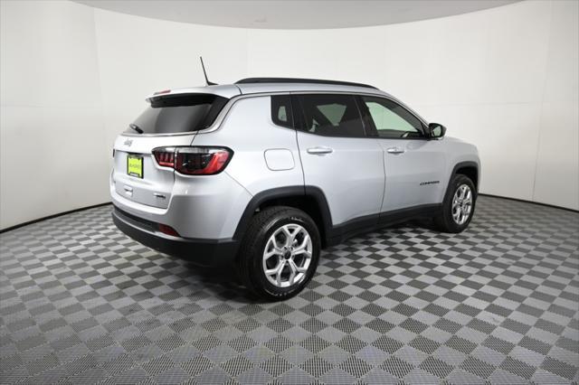 new 2025 Jeep Compass car, priced at $25,999