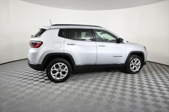 new 2025 Jeep Compass car, priced at $25,999