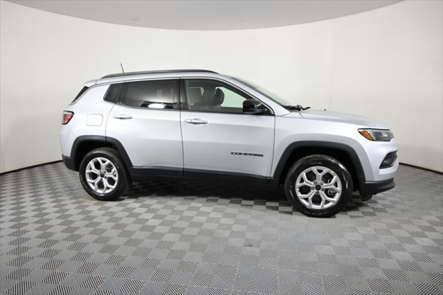 new 2025 Jeep Compass car, priced at $25,999