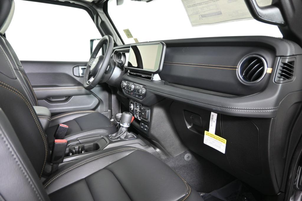 new 2025 Jeep Gladiator car, priced at $44,499