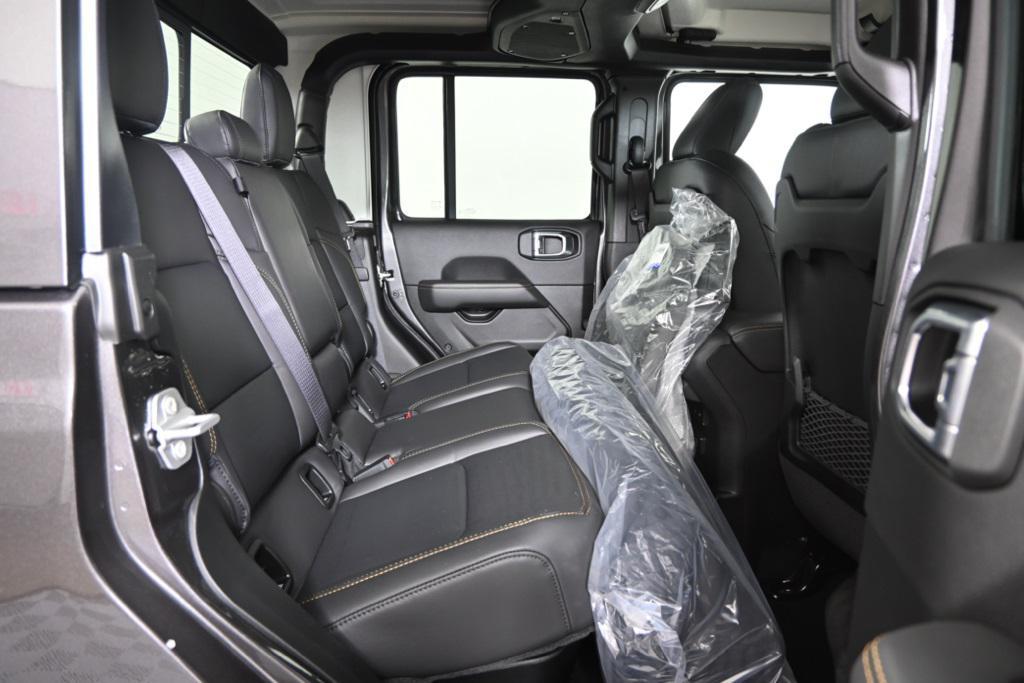 new 2025 Jeep Gladiator car, priced at $44,499