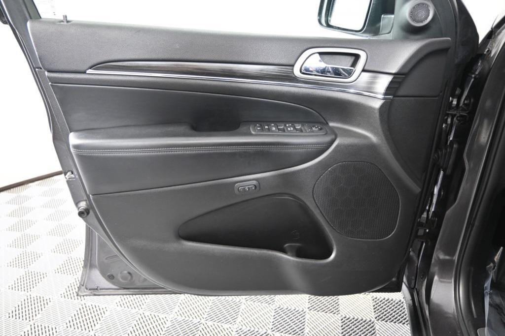 used 2019 Jeep Grand Cherokee car, priced at $16,890