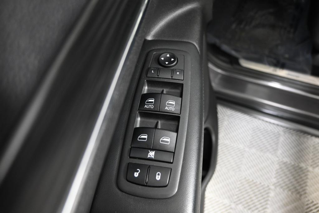 used 2019 Jeep Grand Cherokee car, priced at $16,890