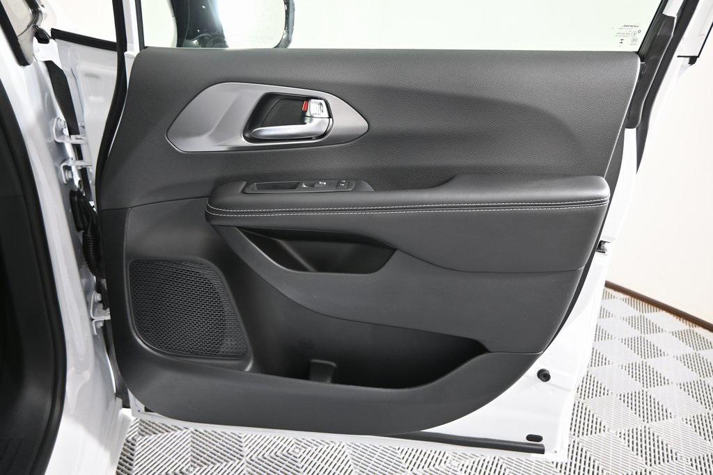 new 2026 Chrysler Pacifica car, priced at $42,799