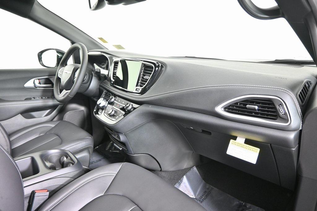 new 2026 Chrysler Pacifica car, priced at $42,799