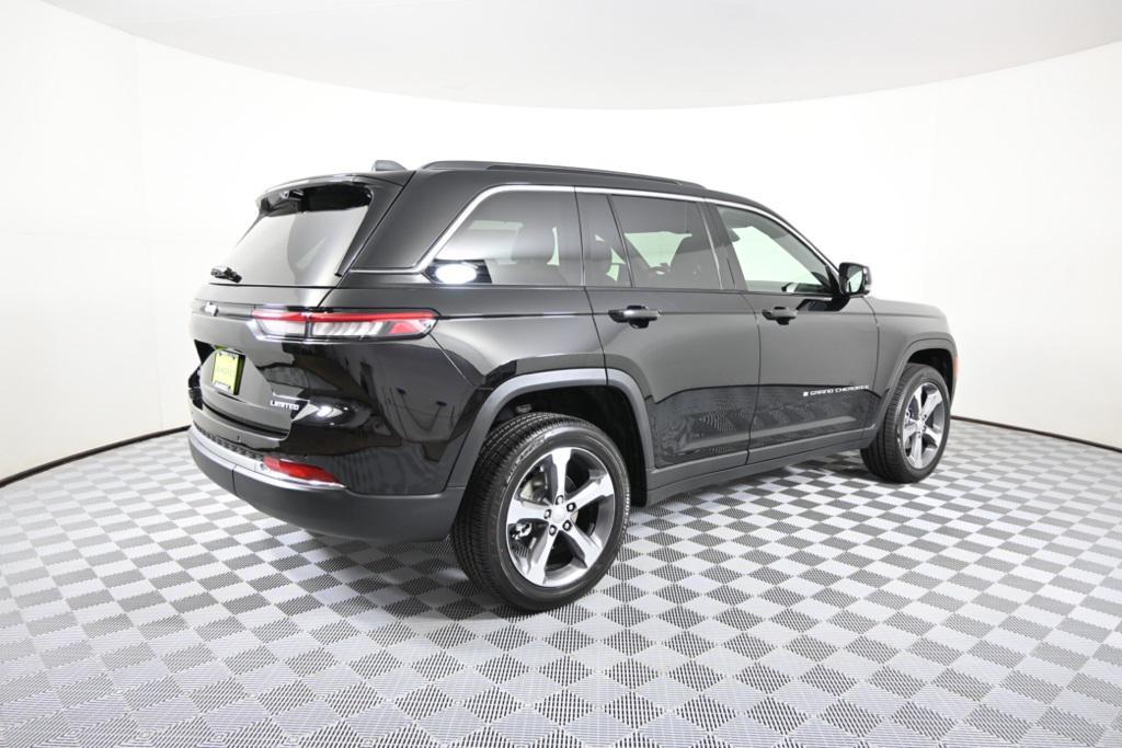 new 2025 Jeep Grand Cherokee car, priced at $47,999