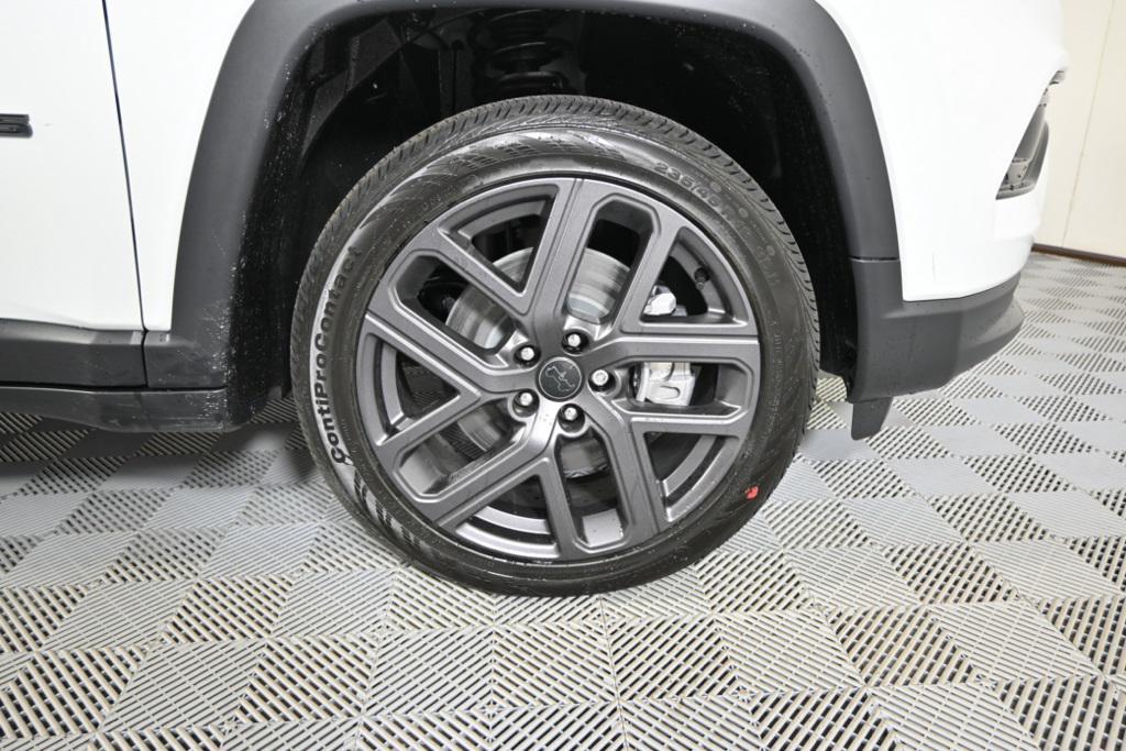 new 2026 Jeep Compass car, priced at $30,499