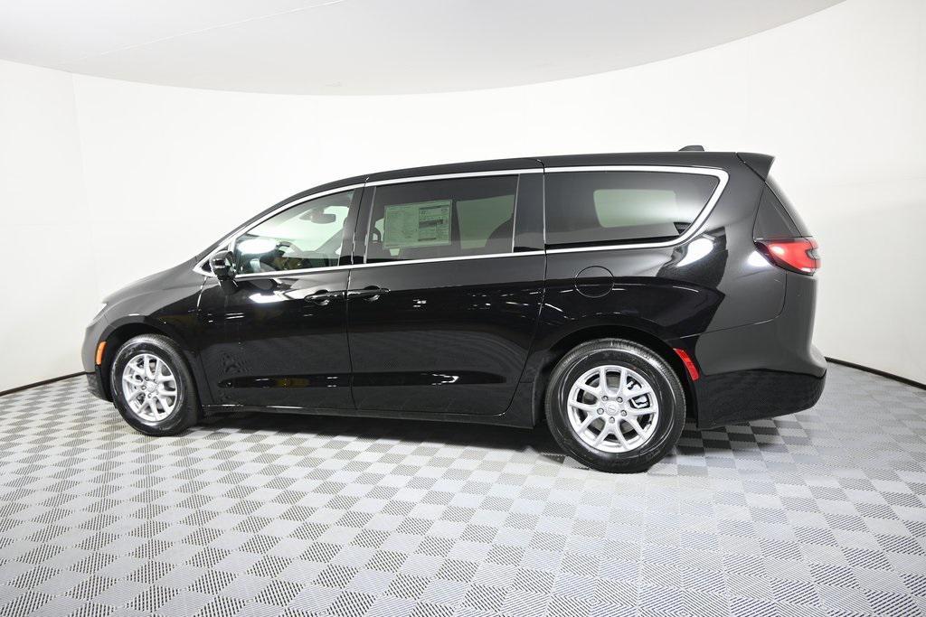 new 2026 Chrysler Pacifica car, priced at $39,499