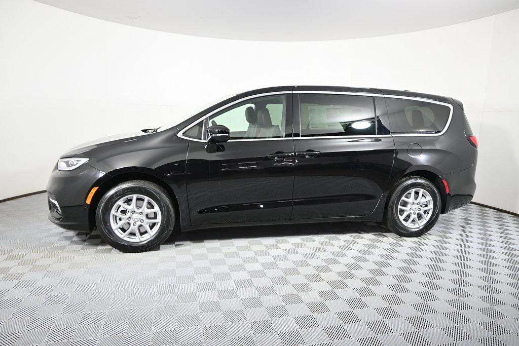 new 2026 Chrysler Pacifica car, priced at $39,499