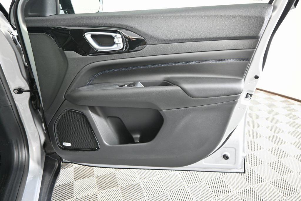 new 2026 Jeep Compass car, priced at $35,699