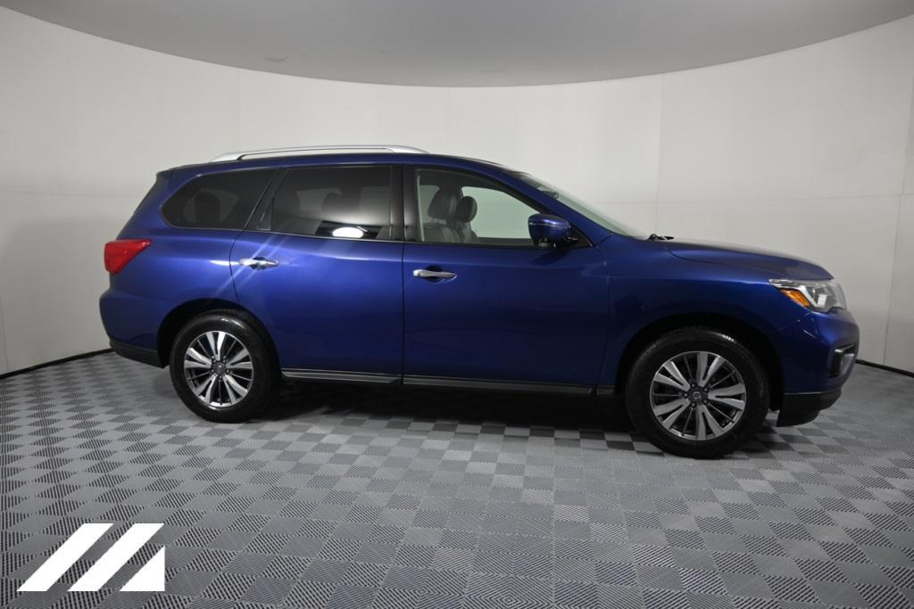 used 2020 Nissan Pathfinder car, priced at $21,895