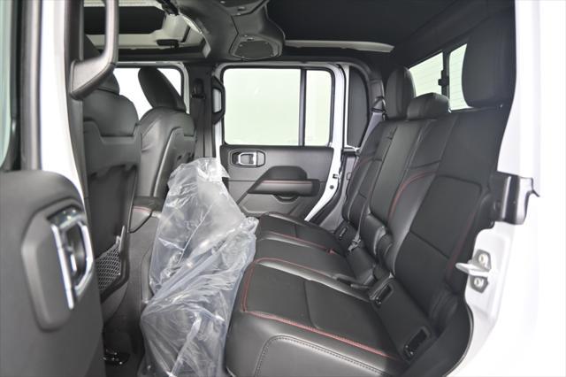 new 2025 Jeep Gladiator car, priced at $52,999