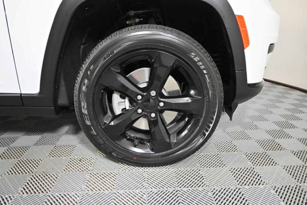 new 2025 Jeep Grand Cherokee L car, priced at $42,799