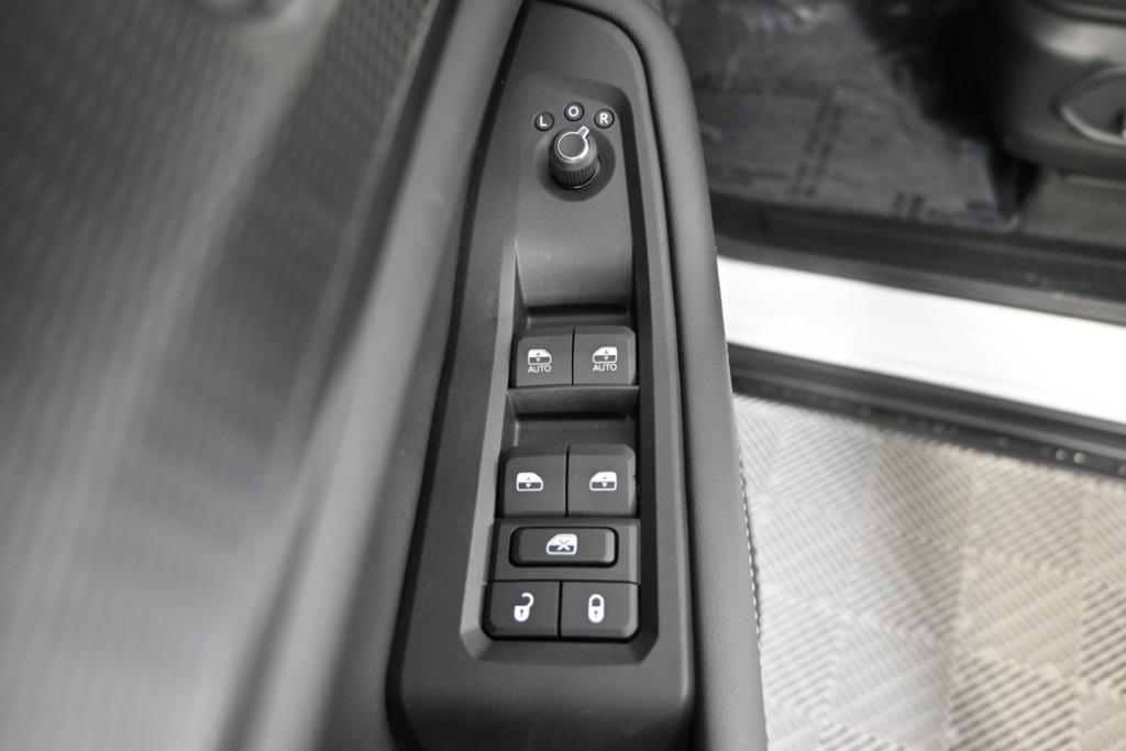 new 2025 Jeep Grand Cherokee L car, priced at $42,799