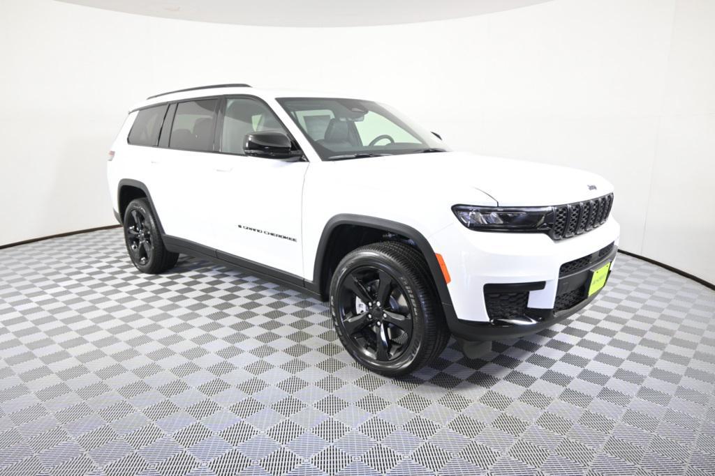 new 2025 Jeep Grand Cherokee L car, priced at $42,799
