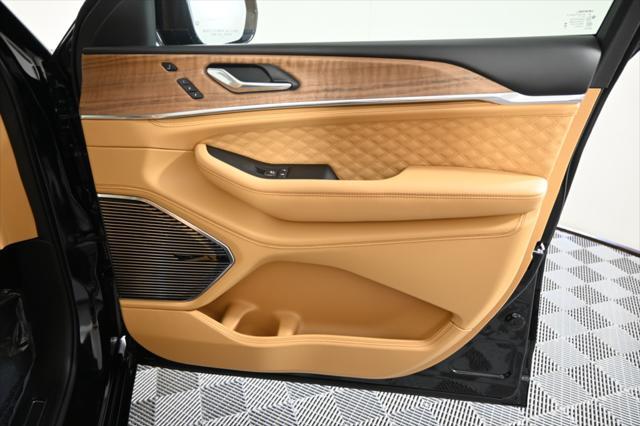 new 2025 Jeep Grand Cherokee L car, priced at $70,916