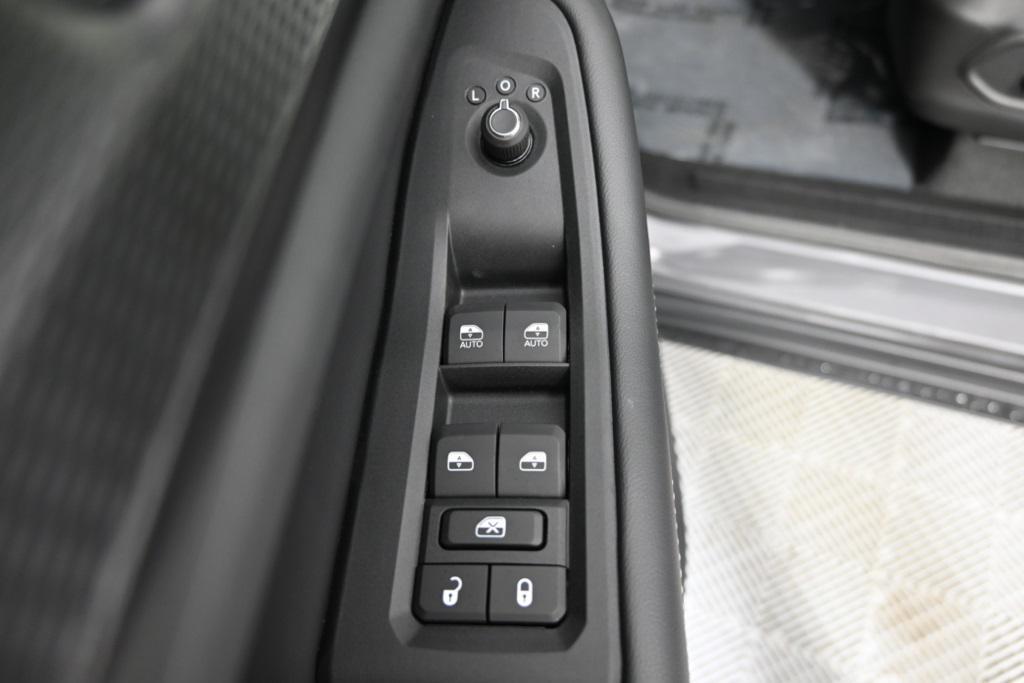 new 2025 Jeep Grand Cherokee L car, priced at $43,399