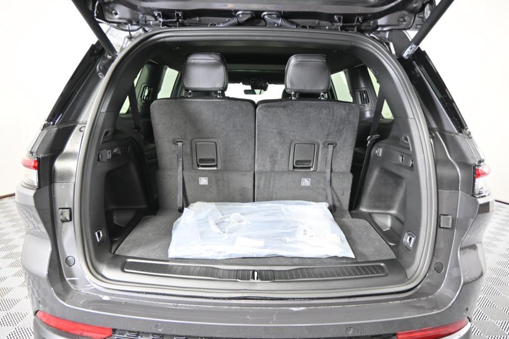 new 2025 Jeep Grand Cherokee L car, priced at $43,399