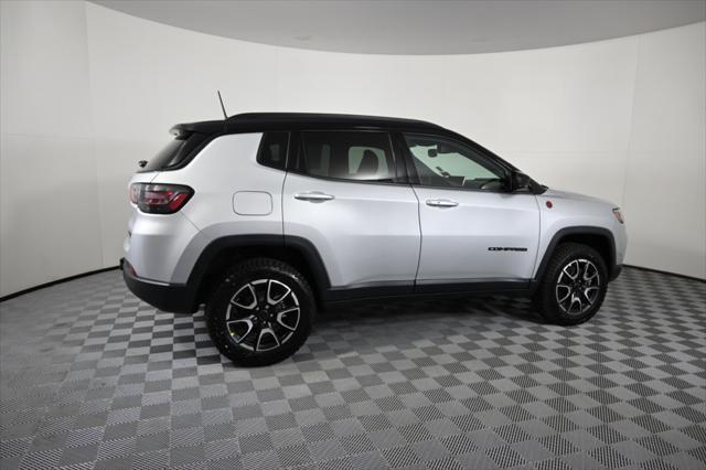 new 2025 Jeep Compass car, priced at $37,299