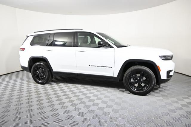 new 2025 Jeep Grand Cherokee L car, priced at $40,999