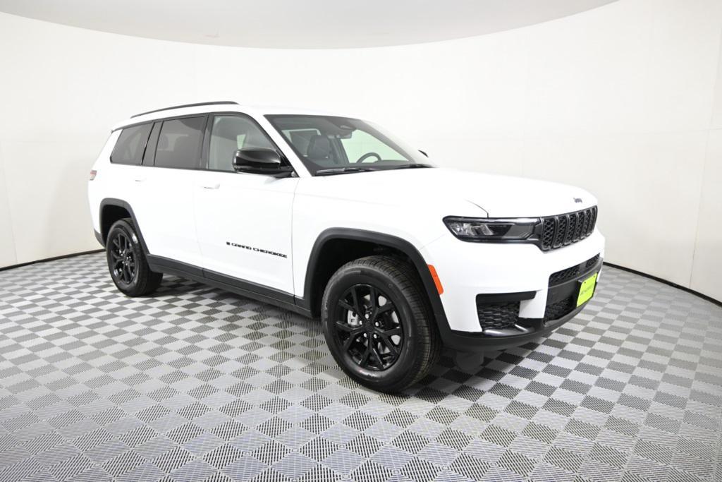 new 2025 Jeep Grand Cherokee L car, priced at $40,599