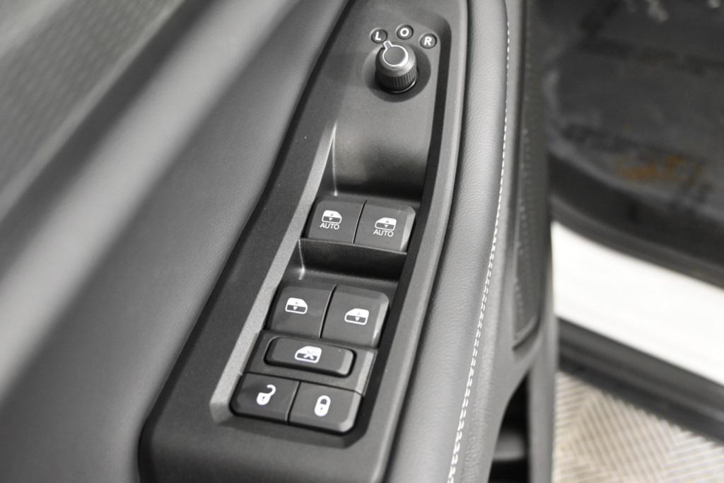 new 2025 Jeep Grand Cherokee L car, priced at $40,599