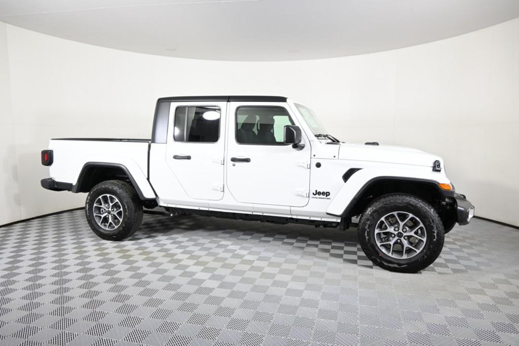 new 2025 Jeep Gladiator car, priced at $44,399