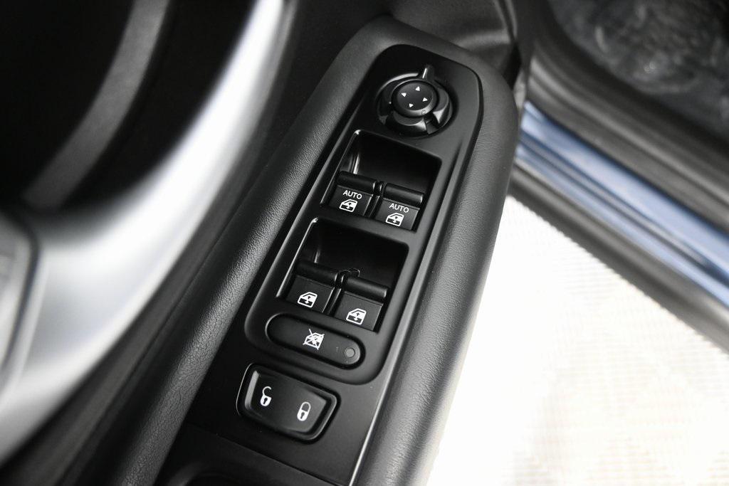 used 2020 Jeep Renegade car, priced at $17,499