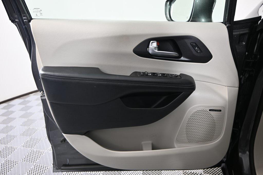 used 2020 Chrysler Pacifica car, priced at $26,299