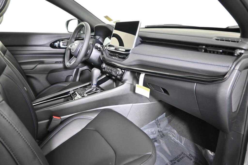 new 2026 Jeep Compass car, priced at $32,999