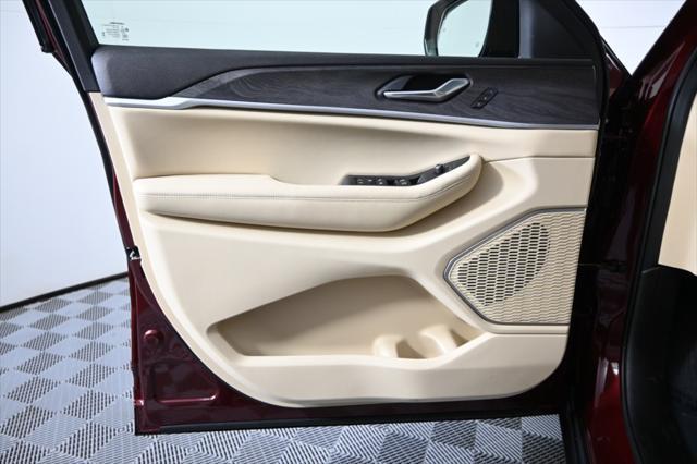 new 2025 Jeep Grand Cherokee L car, priced at $53,999