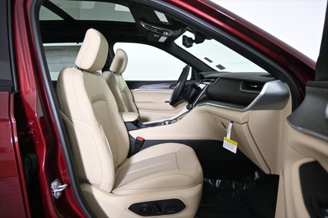 new 2025 Jeep Grand Cherokee L car, priced at $53,999