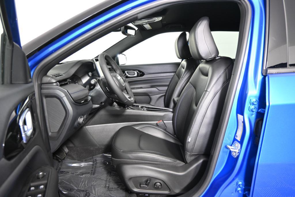 new 2026 Jeep Compass car, priced at $33,699