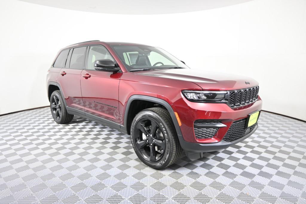 new 2025 Jeep Grand Cherokee car, priced at $41,699